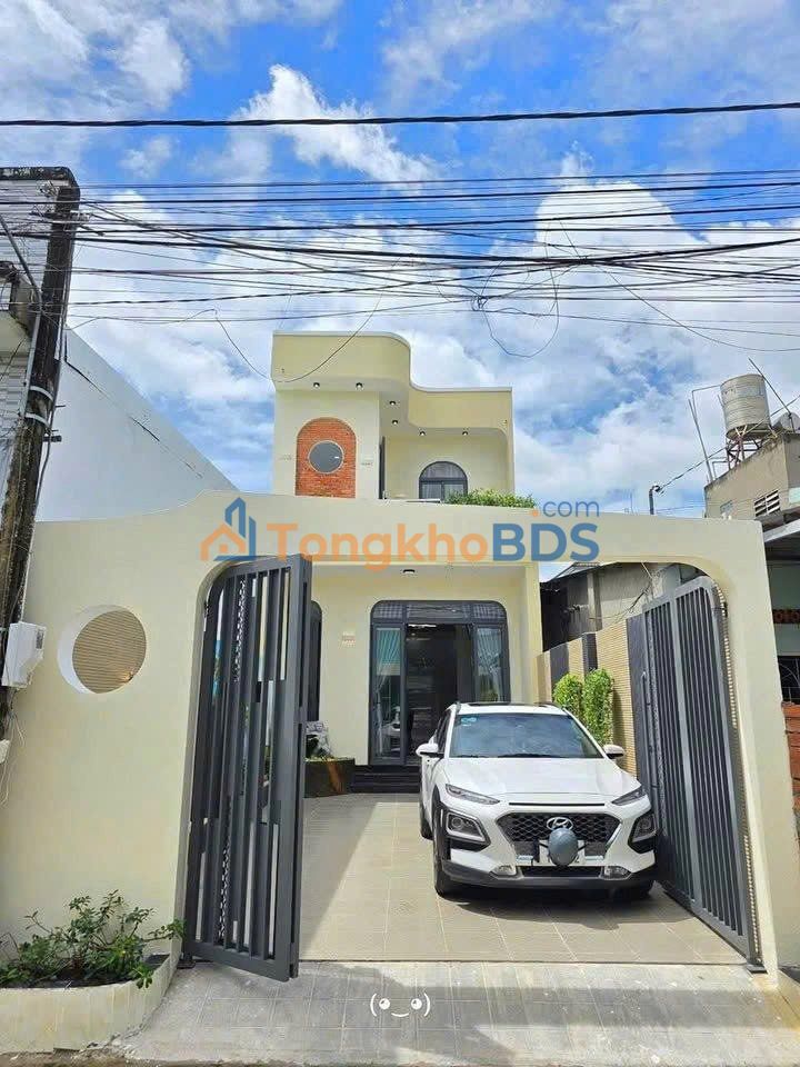 Nhà 108m² Củ Chi - Sổ Hồng Thổ Cư, Giá 2.1 Tỷ, Sân Ô Tô Rộng