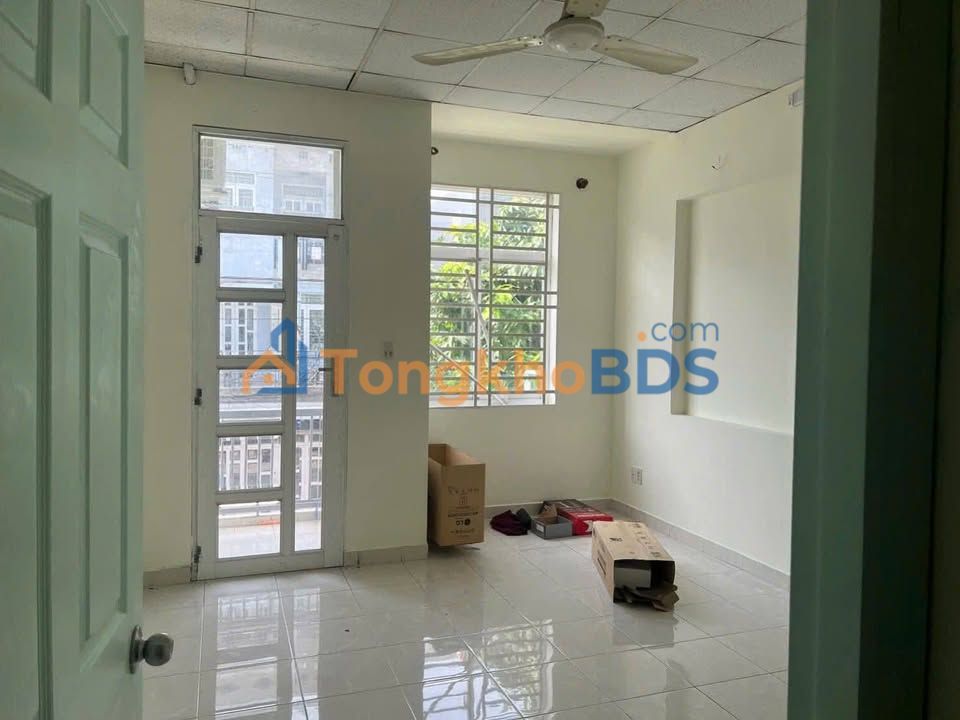 Cho thuê nhà 32m² Bình Chánh - 2PN, 2WC - Giá 3.7 triệu/tháng