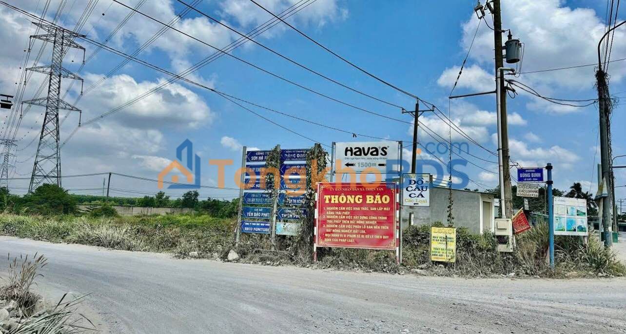 Bán Xưởng 4400m² Sổ Hồng SKC Mặt Tiền Đường Lớn Vĩnh Cửu