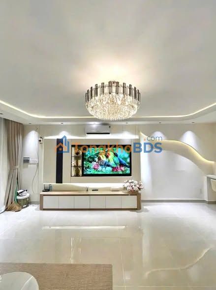 Nhà 2 Tầng Lạc Long Quân, Tân Bình - 63m² Sổ Vuông Giá Tốt