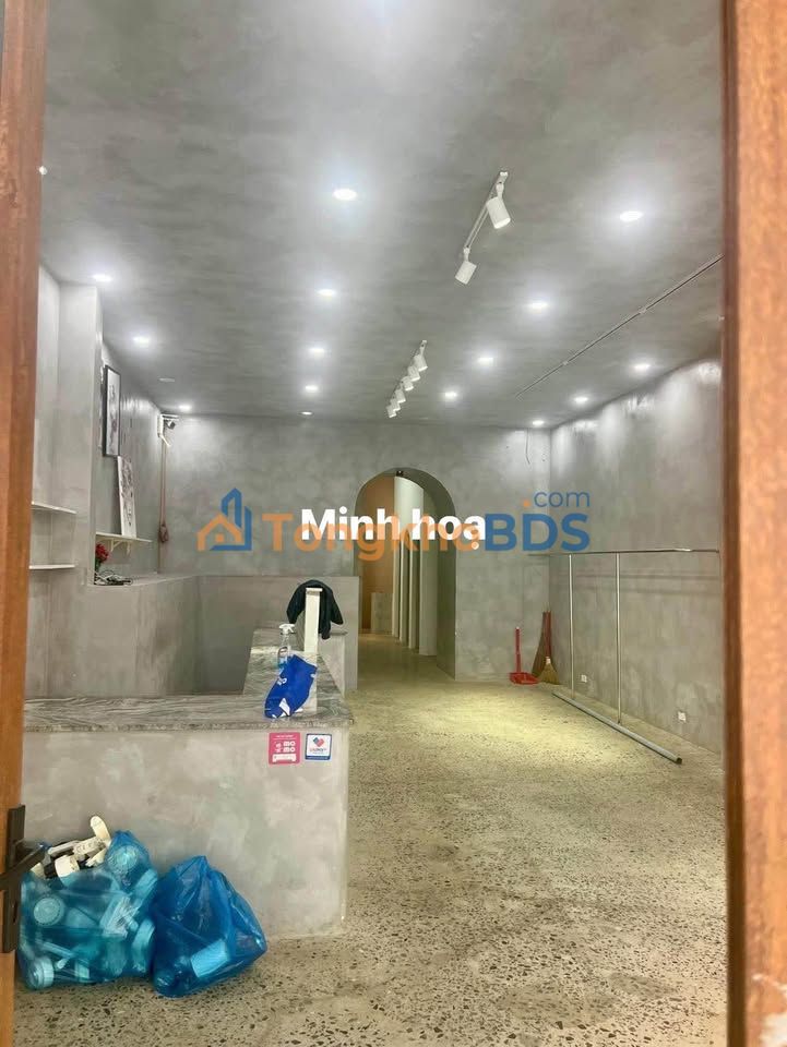 Cho thuê nhà mặt tiền Đà Nẵng - Kinh doanh sầm uất gần Cầu Rồng, 100m², 28tr/tháng