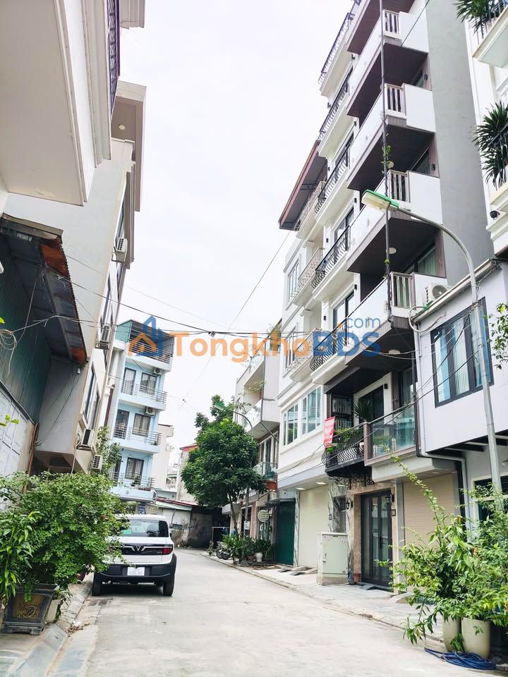 Nhà 5 Tầng Mặt Tiền KD Nguyễn Văn Cừ, Long Biên - 13.5 Tỷ