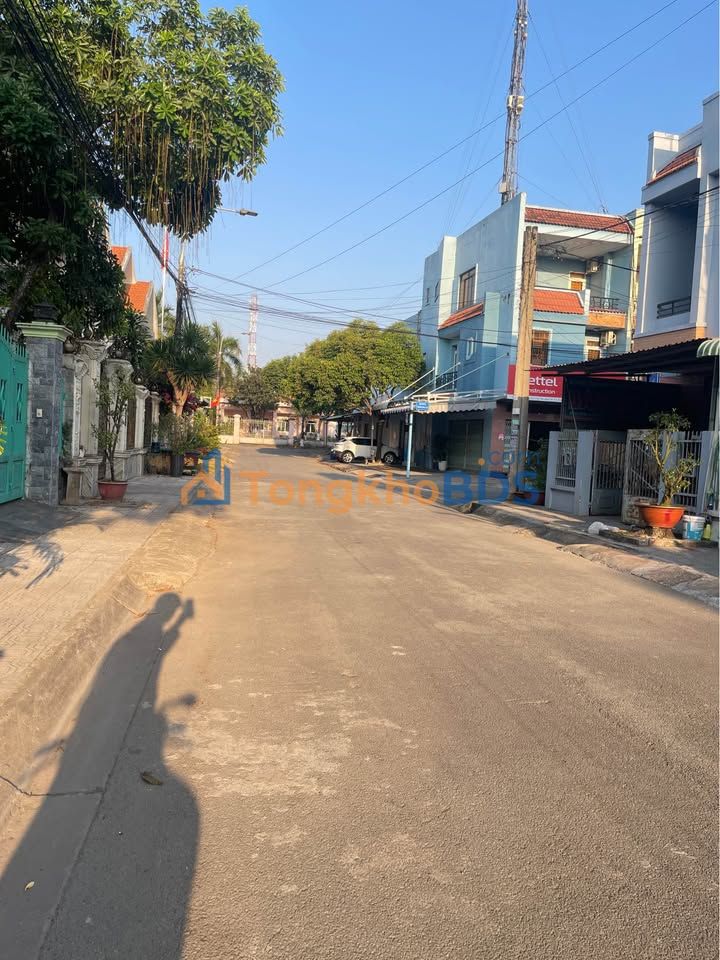 Nhà 1 Trệt 1 Lầu Trảng Bom - Sổ Hồng Riêng 105m² Giá 3 Tỷ