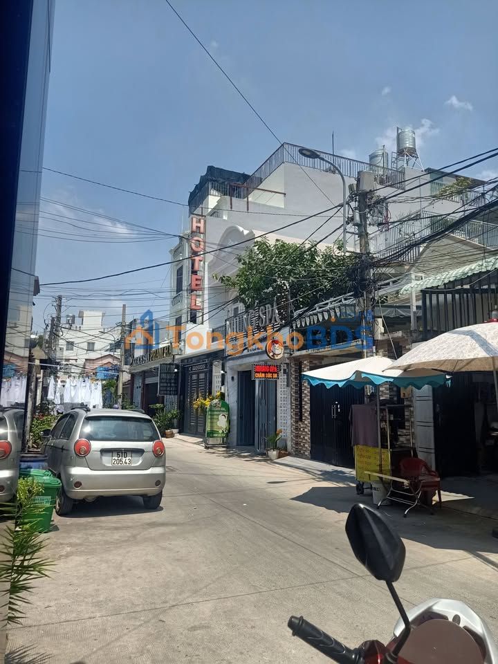 Nhà 69.75m² Hóc Môn - 3PN, 3 Lầu, Giá 4.5 Tỷ