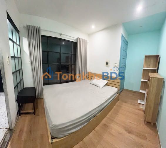 Cho thuê phòng Hàng Thiếc, Hoàn Kiếm - 3.5 triệu, view phố, sẵn ở ngay!