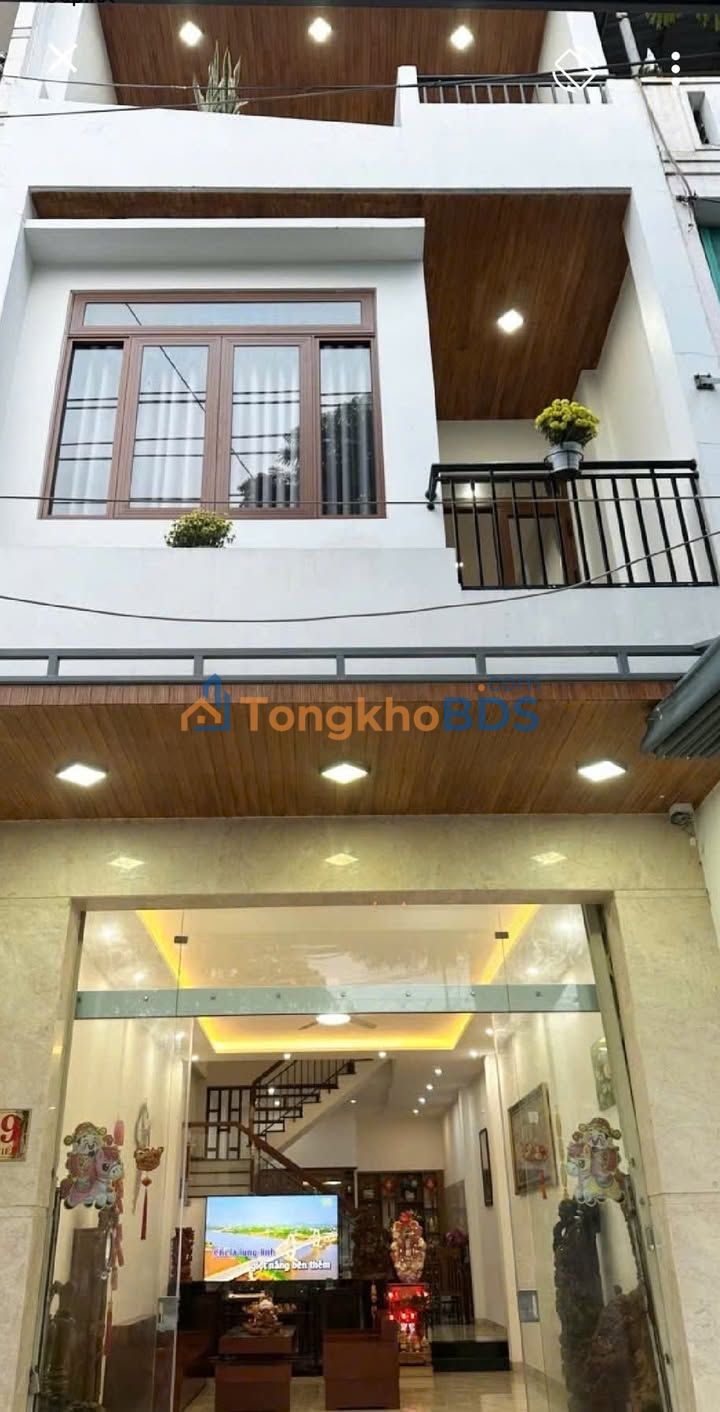 Nhà Mặt Tiền Lê Văn Hiến Đà Nẵng - Kinh Doanh VIP 73m²