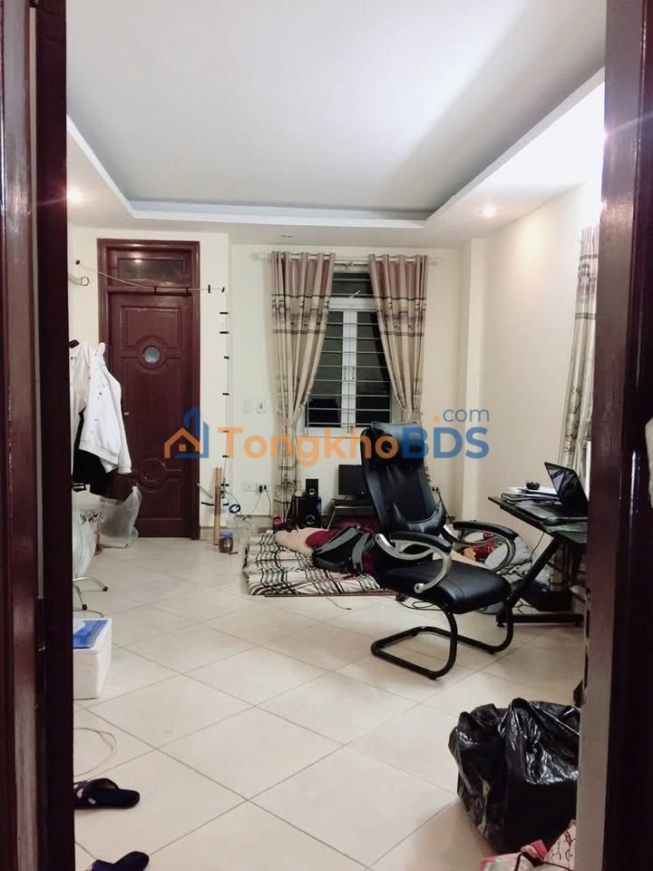 Nhà 5 tầng, 3PN, Ngõ 141 Nam Dư, Hoàng Mai - Sẵn Sàng Cho Thuê 8.5 Triệu