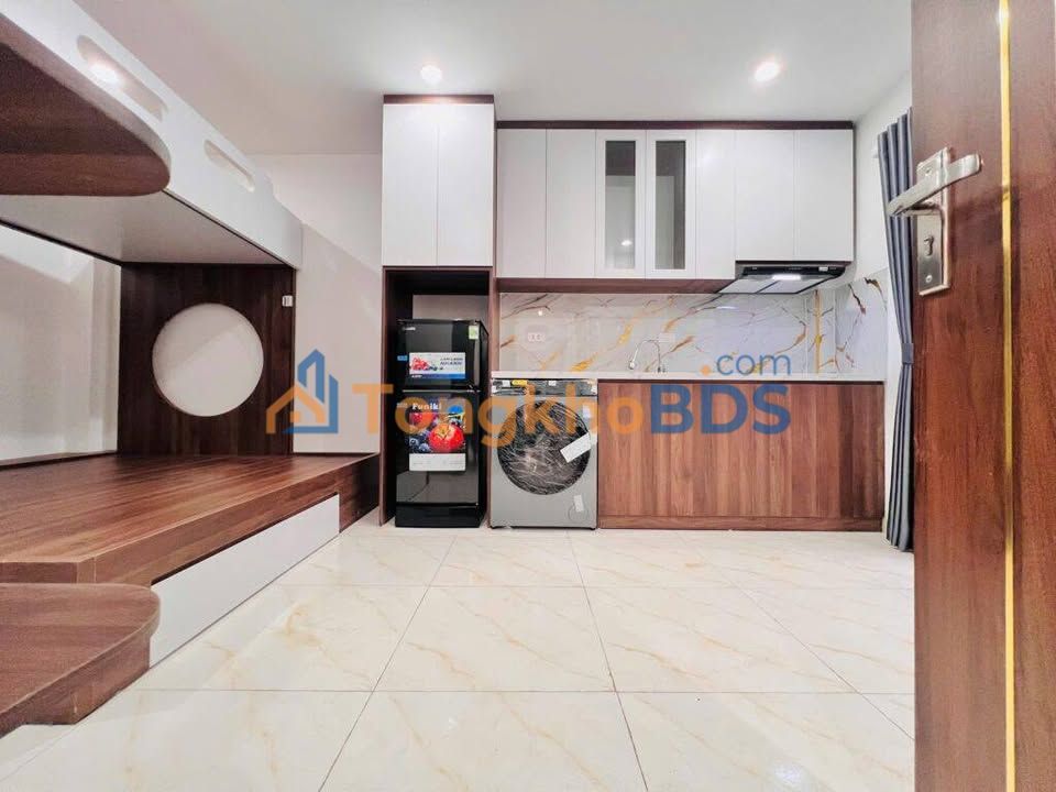 Cho thuê căn hộ 5.5 triệu Định Công Thượng, Thanh Xuân - Full nội thất, ban công thoáng