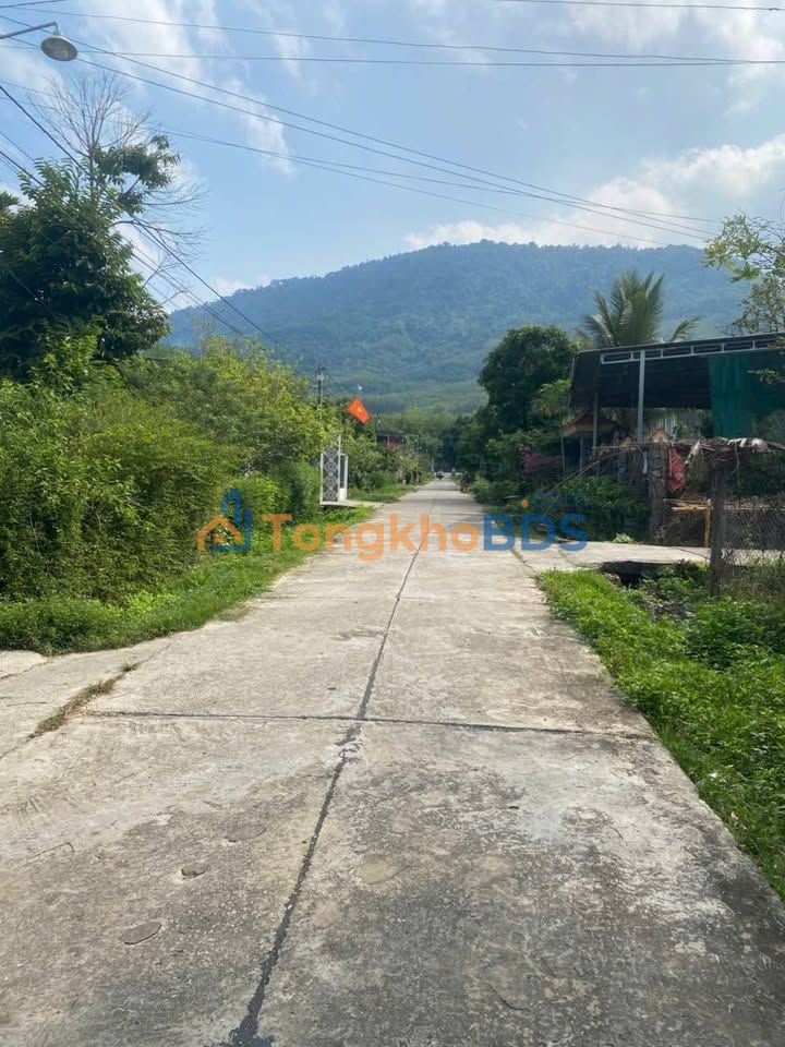 Đất Đức Phú DT717 144m² 5.04 tỷ - Đường ô tô