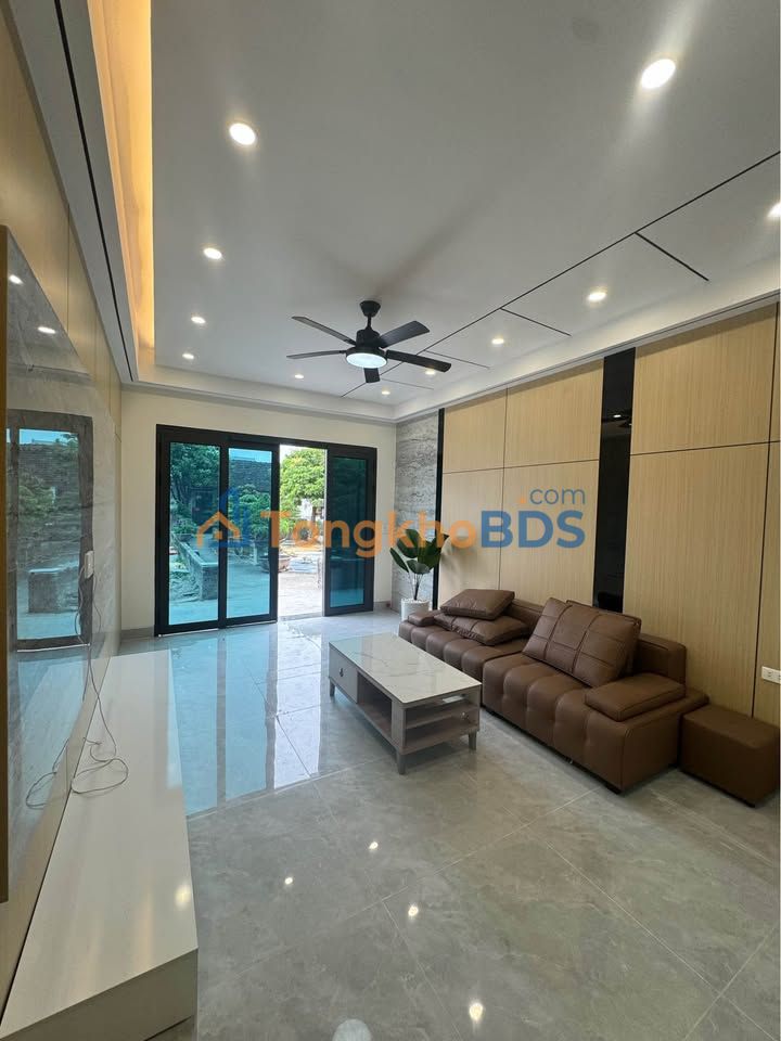 Nhà 3 Tầng Phạm Thận Duật, Ninh Bình - 43m², 2.9 Tỷ, Ô Tô Tận Nơi