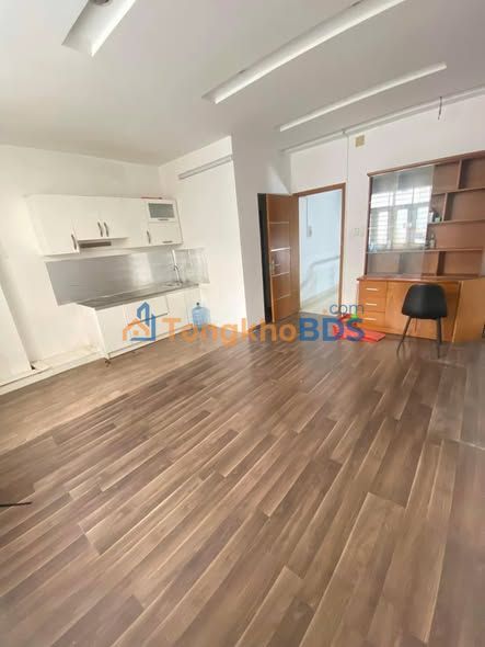 Cho thuê văn phòng 40m² mặt tiền tầng 1, Quận 7 - Giá 5.5 triệu/tháng