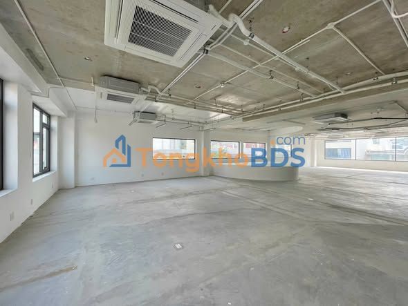 Văn Phòng Cho Thuê Hoàng Việt, Bình Tân - 100m² & 228m² - Giá Tốt