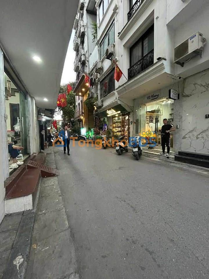 Nhà Mặt Phố Cổ Hoàn Kiếm 110m² - Kinh Doanh Sầm Uất - 80 Tỷ