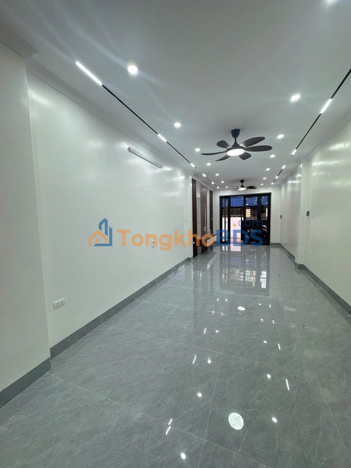 Nhà Thượng Thanh Long Biên 55m² 7.8 tỷ - Sẵn sàng ở ngay