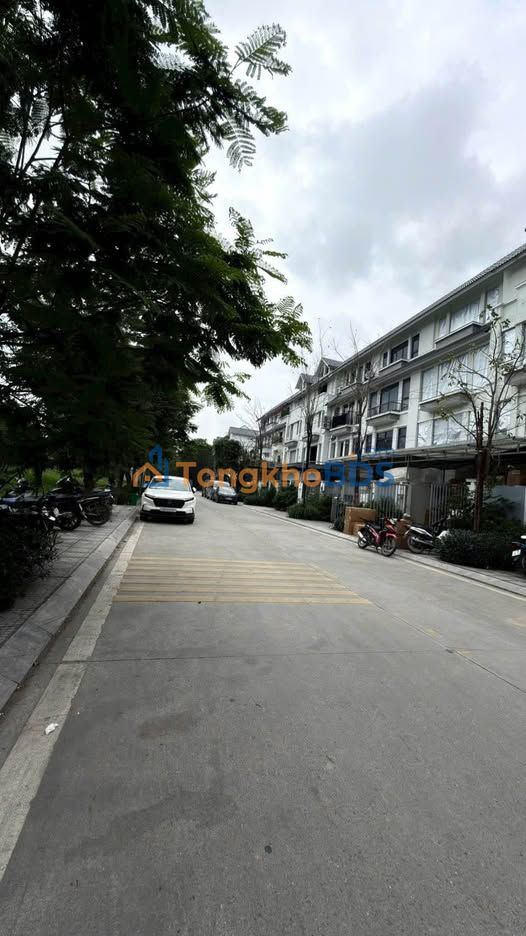 Bán Townhouse Geleximco 120m² - Mặt tiền kinh doanh, Vượng khí an cư