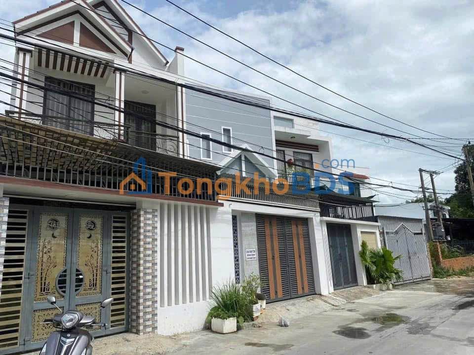 Nhà 2 Mặt Tiền Vạn Thạnh, Nha Trang - 97m² - 3.8 Tỷ - Ô Tô Vào Tận Nhà