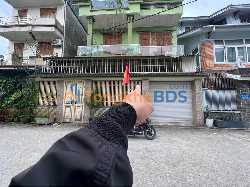 Nhà riêng Nghi Phú Vinh 135m2 9 tỷ - Ô tô vào tận nhà