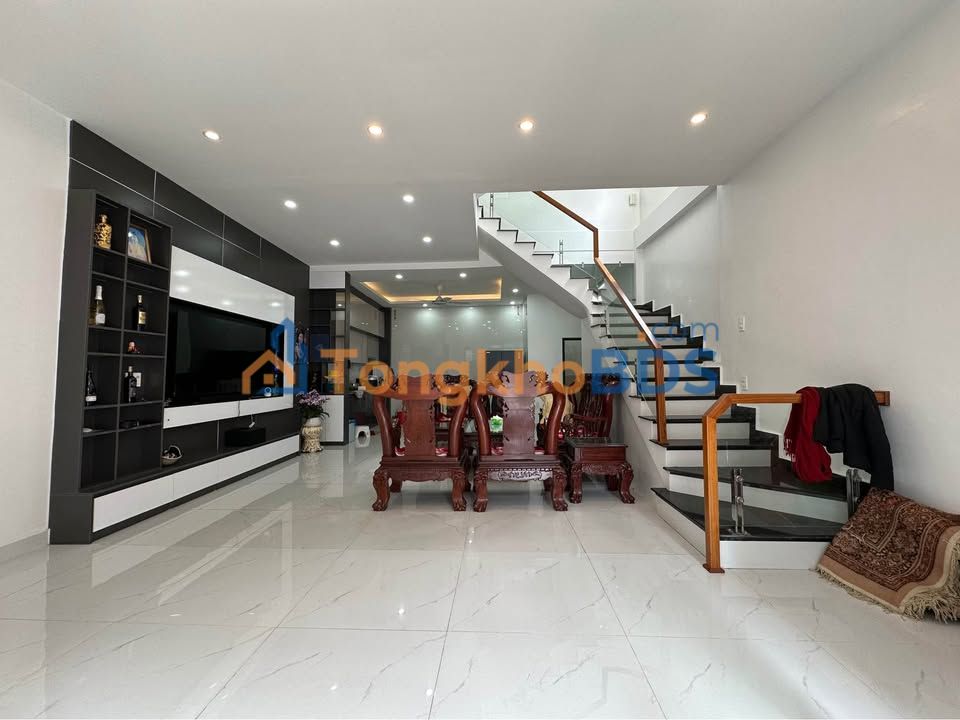 Nhà riêng Lê Chân 60m² 4,7 tỷ - Chính chủ bán lô góc