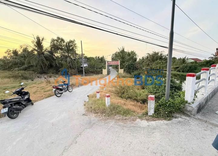 Đất Thổ Cư 275m² Cà Mau - Chỉ 100 Triệu Sở Hữu Ngay!