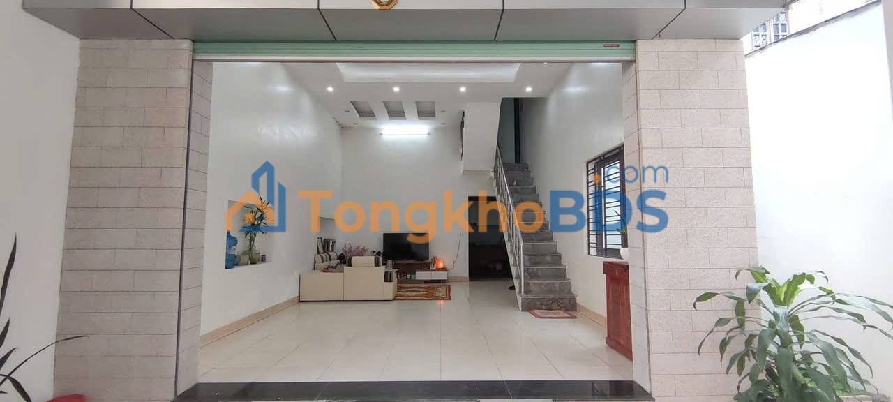 Nhà nguyên căn Lương Quyến Thái Nguyên giá thỏa thuận, ô tô vào tận nhà