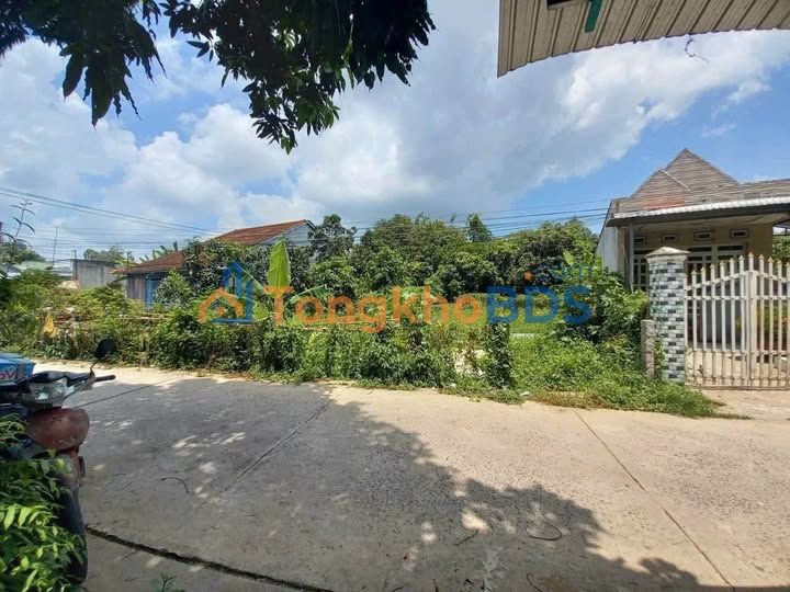 Bán Nền Thổ Cư Long Xuyên 200m² - Đường Xe 16 Chỗ - Giá 8xx Triệu