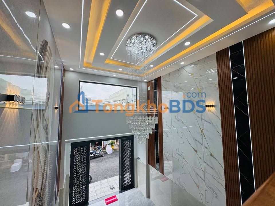 Nhà 6 Tầng Trung Mỹ Tây, Q12 - 72m², 8.5 Tỷ, Ô tô tránh, Full nội thất