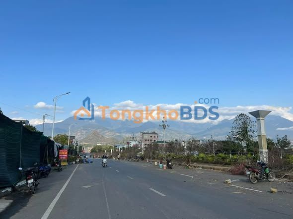 Đất Nền Trung Tâm Lai Châu - 105m² - Giá 1.88 Tỷ - Sổ Đỏ Sẵn Sàng