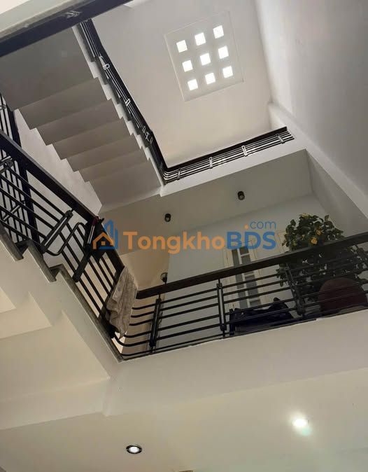 Nhà 2 Tầng Sơn Trà 100m² - Dòng Tiền Ổn Định, Giá Chỉ 12.5 Tỷ