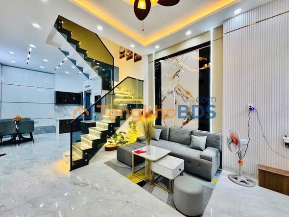 Nhà riêng Ngã 4 Hàng Xanh 35m² 5 tỷ - Ô tô vào tận nhà