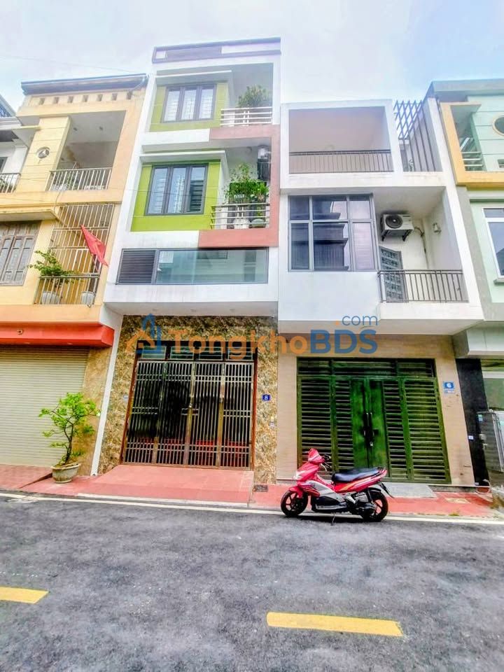 Nhà 3 Tầng Mặt Đường Đô Thị 81m² - Hướng Đông Nam Giá 5.5 Tỷ