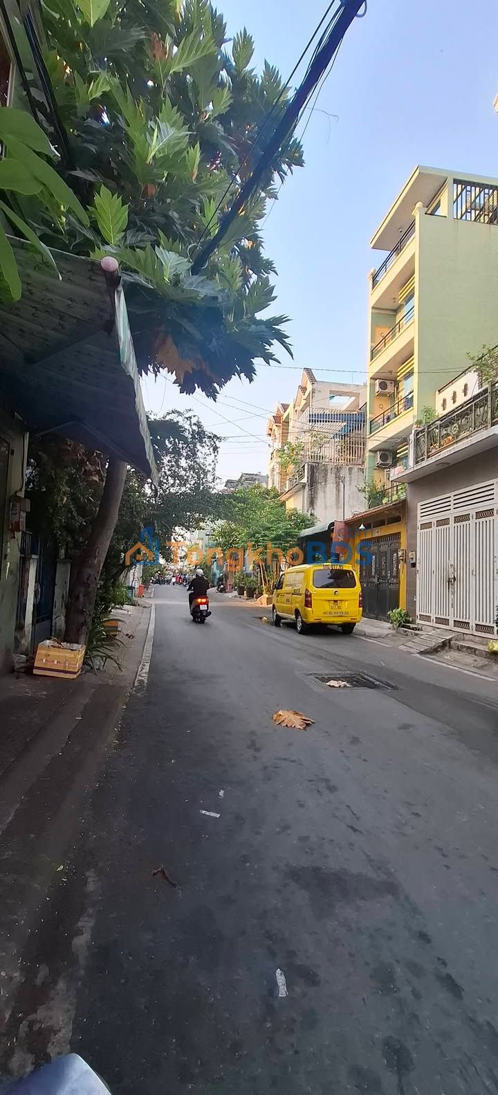 Nhà riêng Bình Trị Đông Lê Văn Quới 10 tỷ 4x19m - Ô tô vào nhà