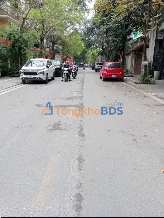 Biệt thự sân vườn Võng Thị 188m² - 145 tỷ, 3 ô tô tránh, sát Hồ Tây