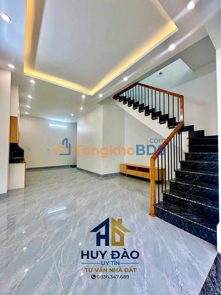 Nhà 2 Tầng Phường Nam Thành - 53m² Giá 2 Tỷ - Gần Chợ, Hồ Nam Thành
