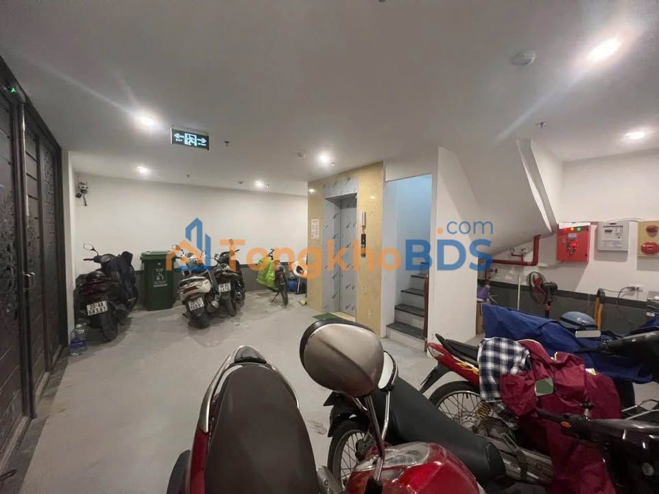 Chung cư mini Cầu Giấy 46m² 7 tầng - Dòng tiền 70 triệu/tháng