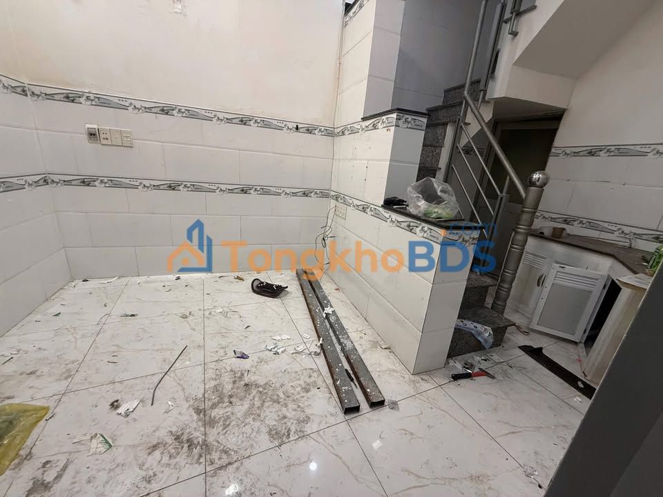 Cho thuê nhà nguyên căn Gò Vấp - 2PN, 3 Lầu, Sân thượng - 6 Triệu/Tháng