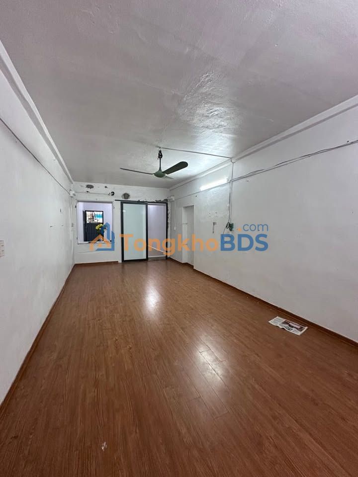 Nhà phố Kim Mã 27m² 6 tầng - 5 tỷ, Sổ đỏ chính chủ, Gần Lăng Bác