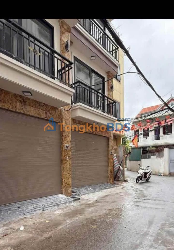 Nhà Góc 6 Tầng Thang Máy 42m² Tây Hồ - Ô Tô Đỗ Cửa, Full Nội Thất