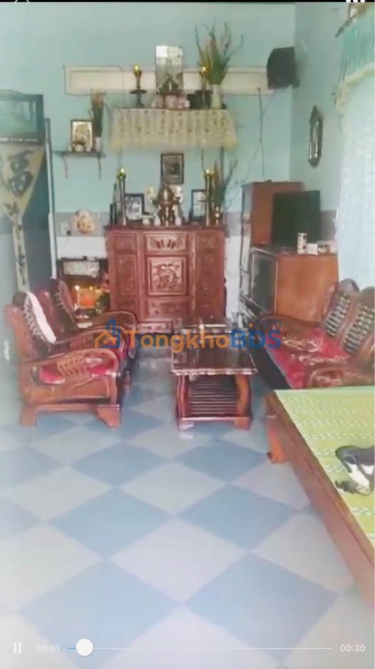 Nhà Nguyễn Văn Trỗi Kon Tum 200m² 1.3 tỷ - Ô tô vào nhà