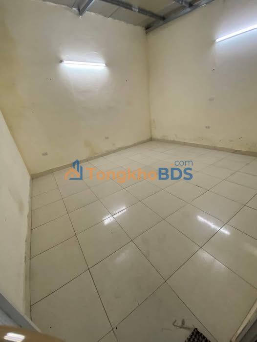 Nhà riêng Xuân Đỉnh 32m² - Sổ đỏ nở hậu, ô tô đỗ gần, giá 3.1 tỷ