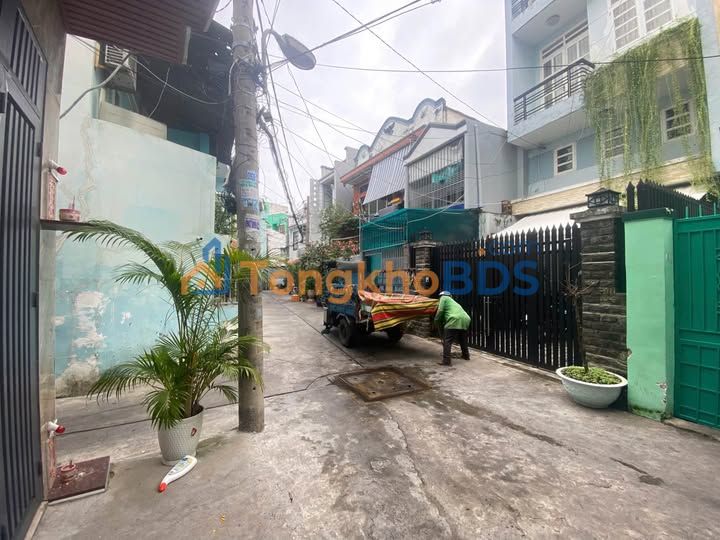 CHDV 18 phòng Quận 6 - Giá 13.5 tỷ - Hoàn công đủ