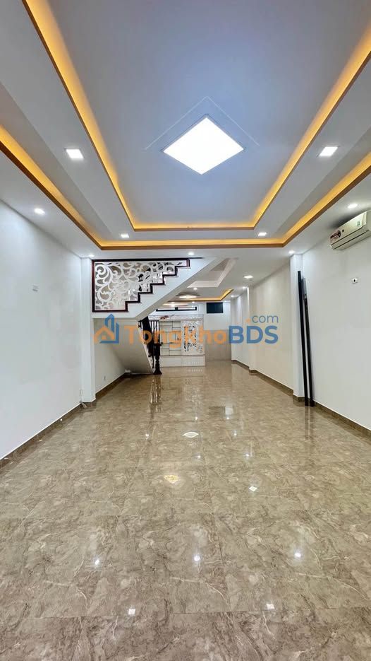 Nhà Mặt Tiền Mai Hắc Đế, Sơn Trà - 100m², 4 Tầng Kinh Doanh Tốt, Gần Biển