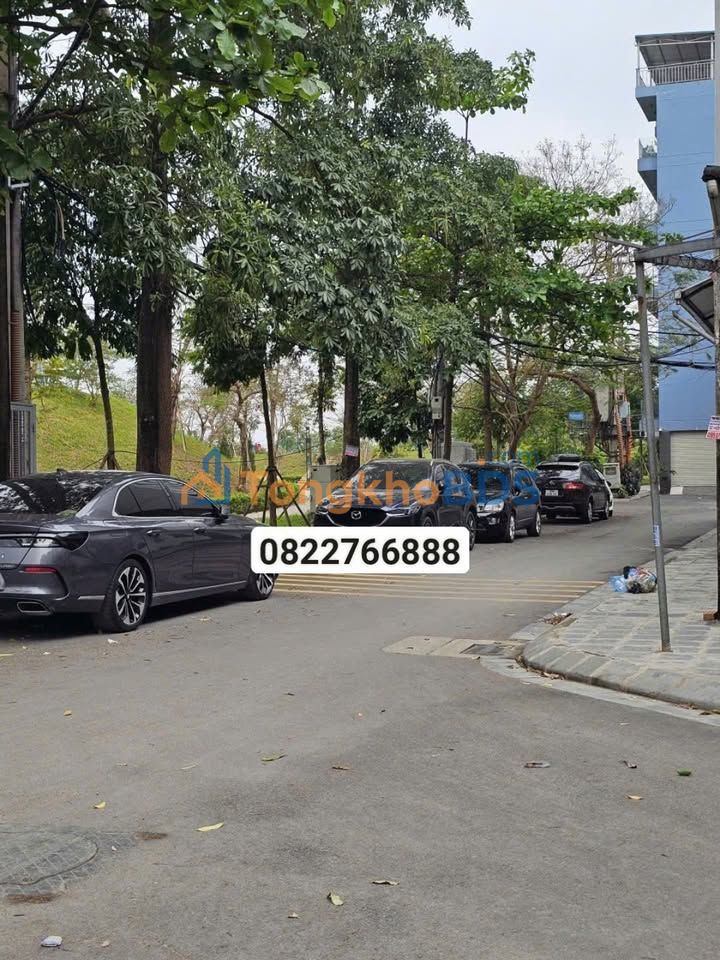 Đất nền Long Biên 40m² - Vuông vắn, ô tô đỗ cửa, giá 8 tỷ