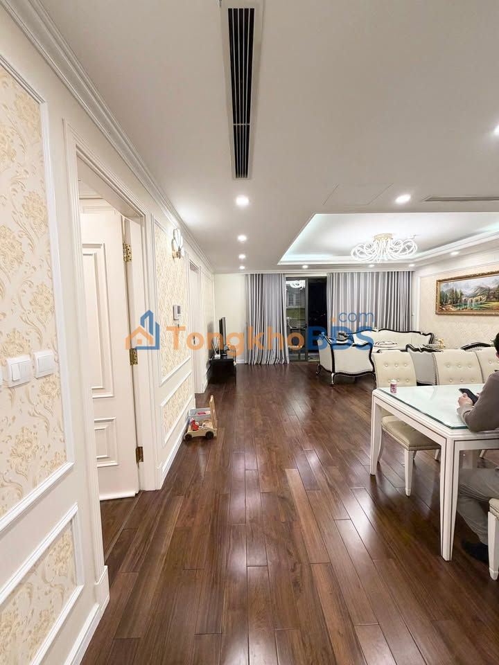 Chung cư Le Roi Soleil Xuân Diệu 104m² - View Hồ Tây, Sổ Hồng