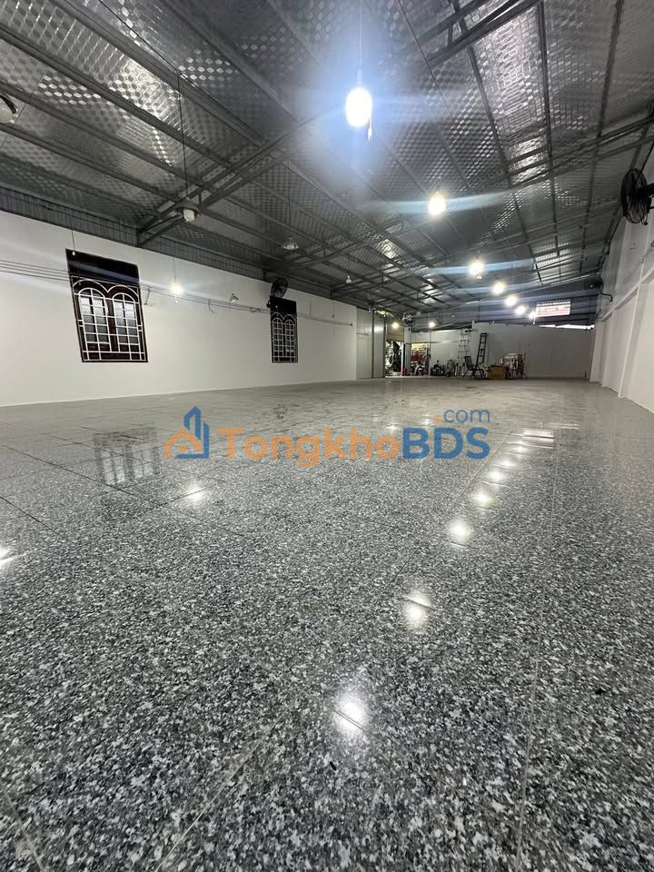 Cho thuê kho xưởng 250m² Dĩ An - Giá 15 triệu/tháng - Sẵn Sàng Hoạt Động