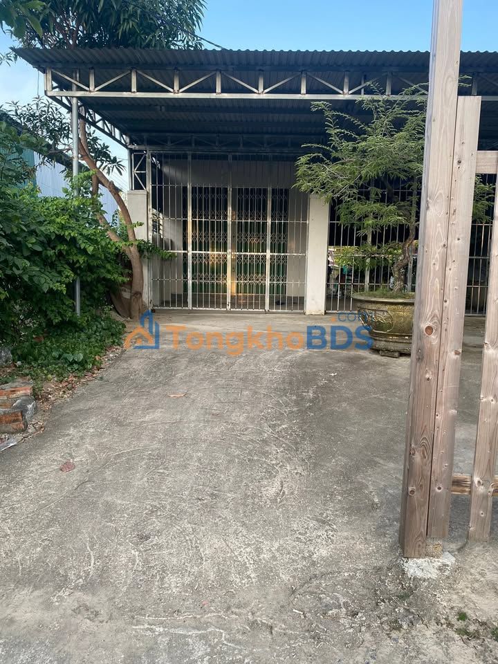 Nhà nguyên căn Nguyễn Xiển 100m2 5 triệu - Ô tô vào nhà