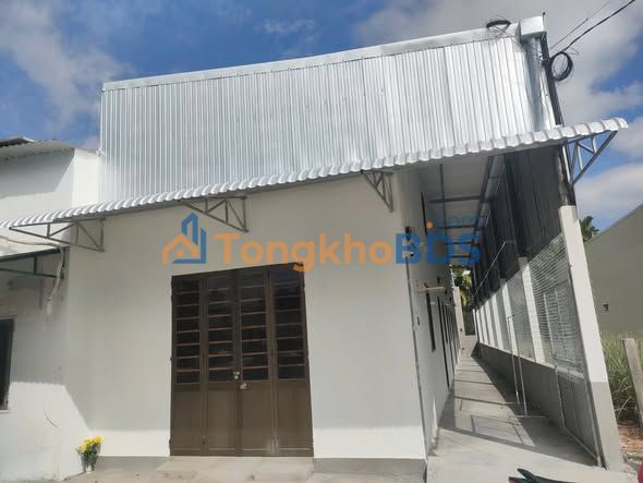 Cho thuê phòng trọ mới xây, sau Nhà máy nước Đức Phổ, giá chỉ từ 800K