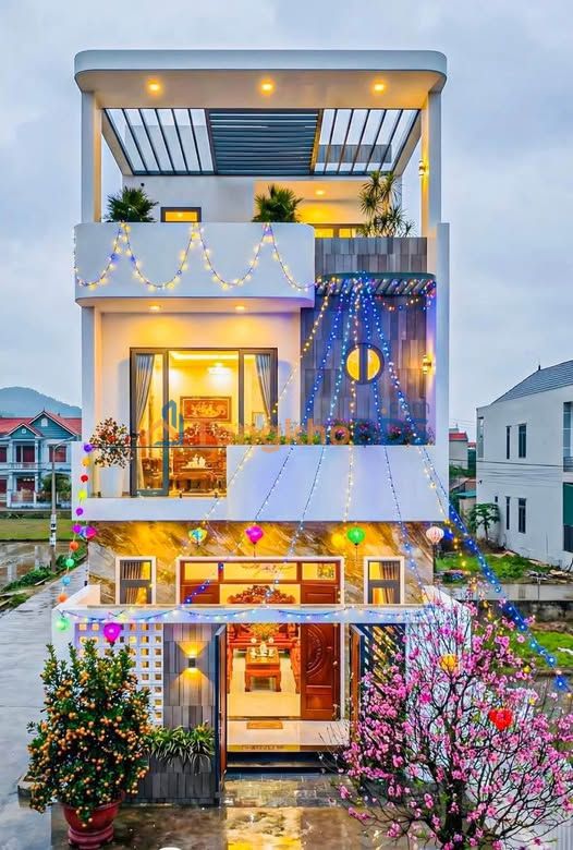 Nhà Góc 2 Mặt Tiền Kinh Doanh - Nguyễn Hữu Thọ, Quy Nhơn - 9.85 Tỷ