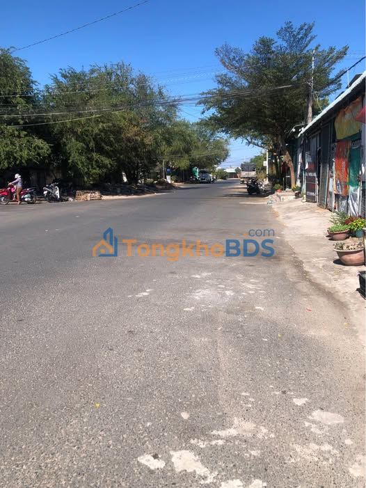 Nhà Mặt Tiền Phan Thiết 49m² Giá Tốt - Sẵn Sàng Cải Tạo