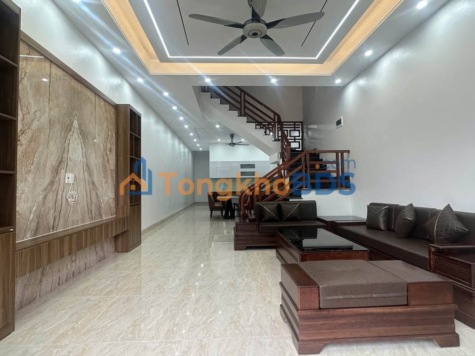 Bán Nhà 4 Tầng Hướng Nam, Nghĩa Hưng, Nam Định - 82m², Kinh Doanh Tốt