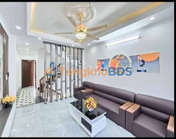 Nhà Phường Tây Mỗ 30m² 5 Tầng Giá 5.x Tỷ - Sổ Đỏ Chính Chủ